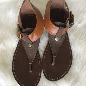 Buckle Flats